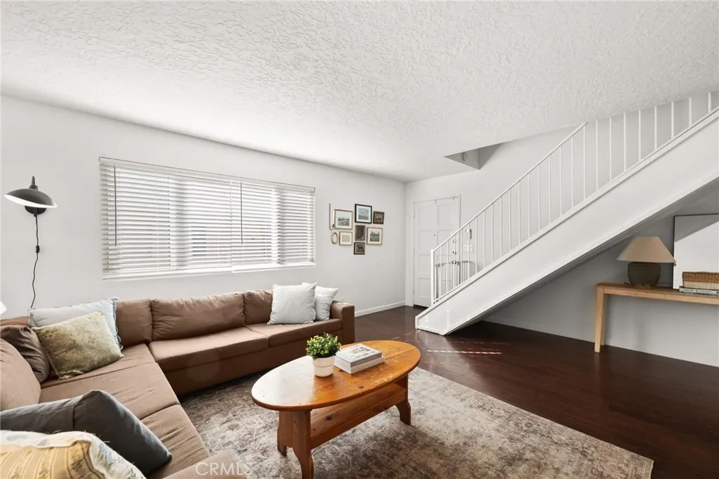 333 W Duarte, Monrovia, California 91016 home-pic-6